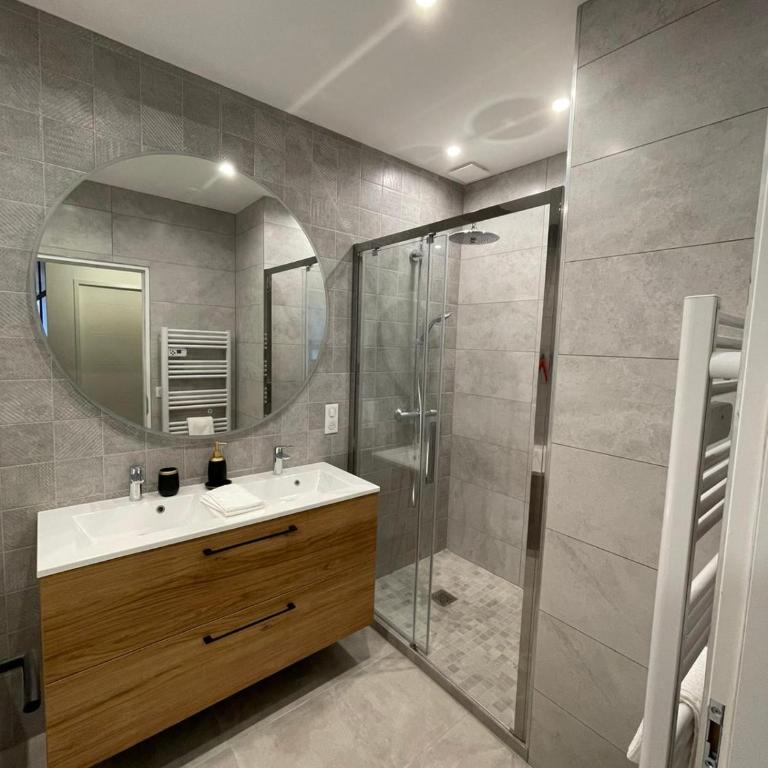 3 pièces neuf au cœur de Grasse - tout à pied - Wi-Fi & parking - Appartement 2 Chambres - 4