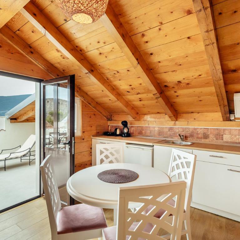 Villa Donna apartments - Deluxe Double Room with Balcony and Sea View - 17
