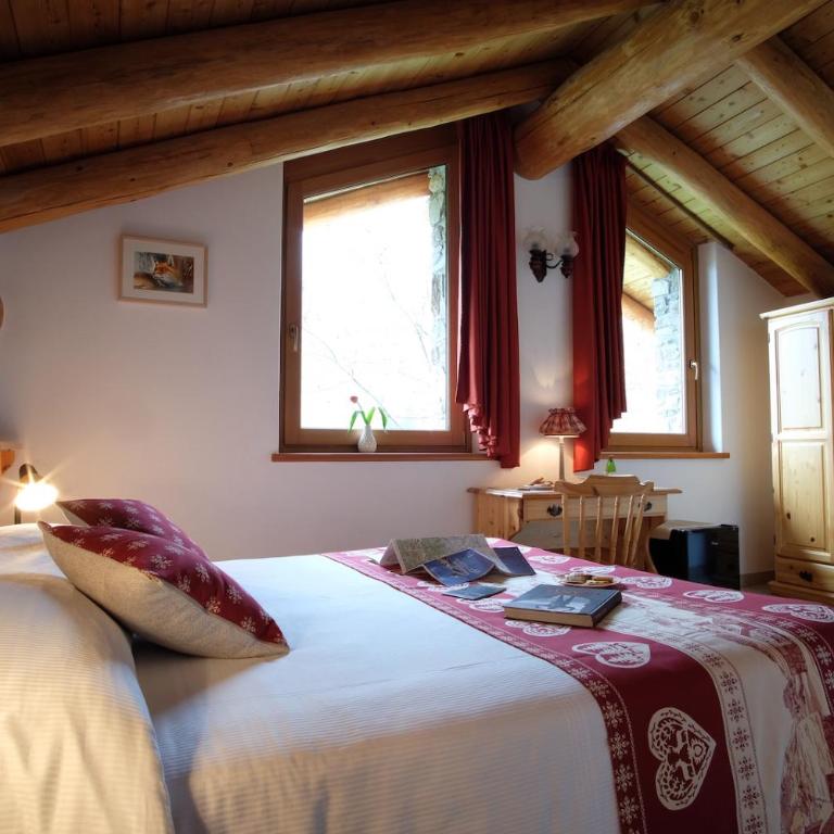 Chambres d'Hotes Rue Saint Bernard - Camera Matrimoniale con Vista Montagna - 3