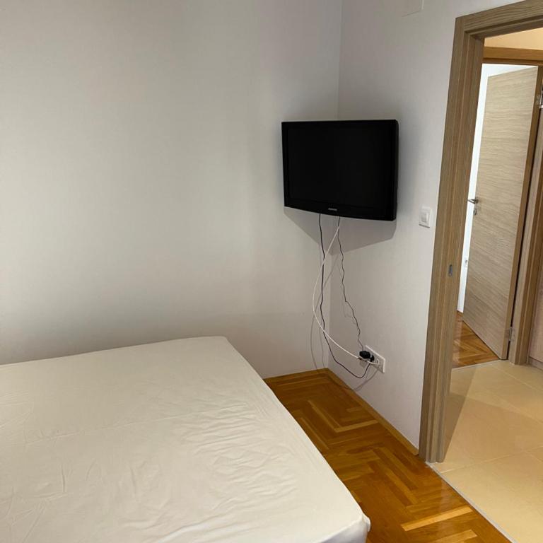 Apartman 12 Jelena Anžujska - Apartman sa 2 Spavaće Sobe - 11