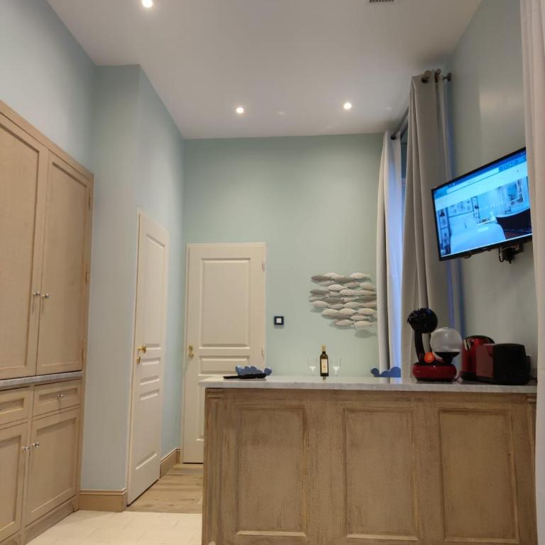 Mes à Moi in Pezenas - Studio Climatisé & Patio Privatif - O Pitchoun - Appartement 1 Chambre - 30