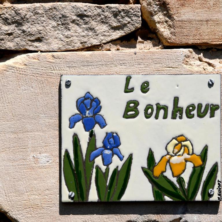 Le Bonheur - Three-Bedroom House - 8