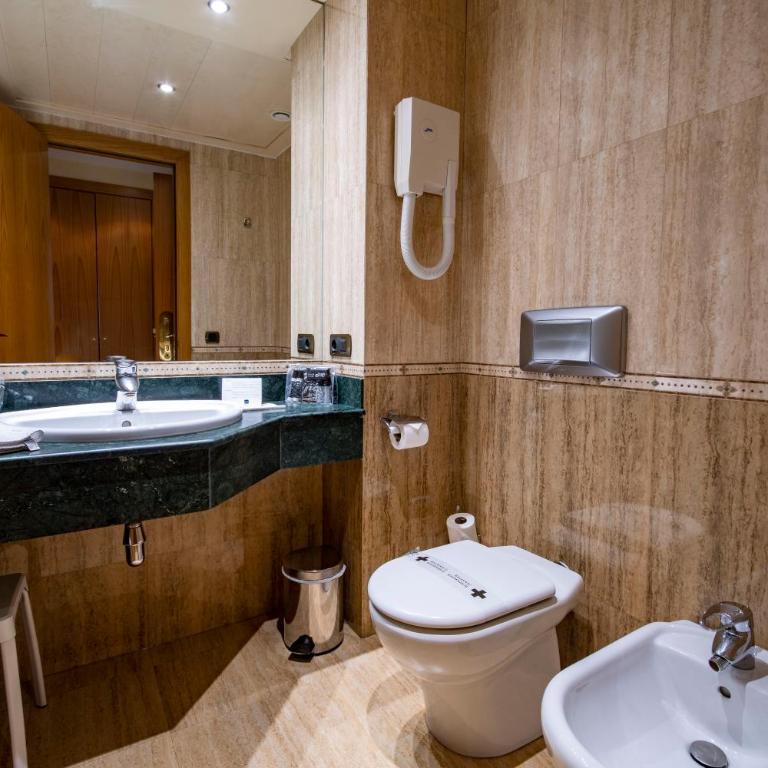 Hotel Nordic - Dreibettzimmer - 4