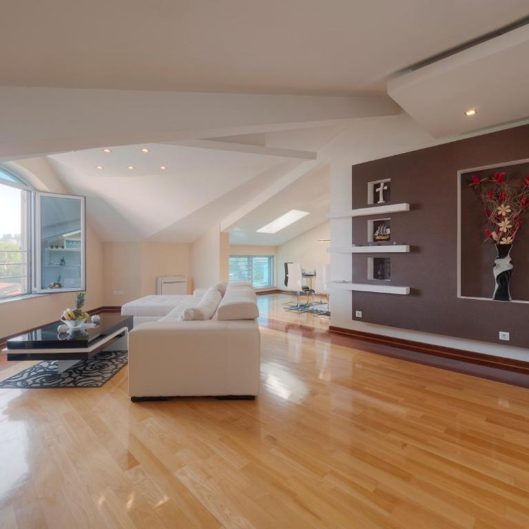 Skyline Penthouse Budva - Apartman sa 2 Spavaće Sobe - 1