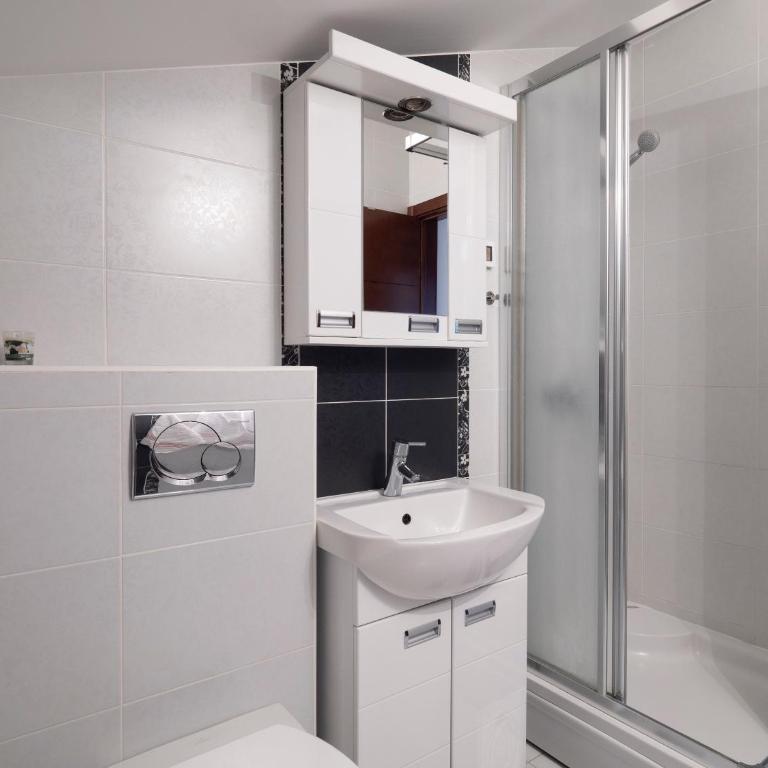 Skyline Penthouse Budva - Apartman sa 2 Spavaće Sobe - 17