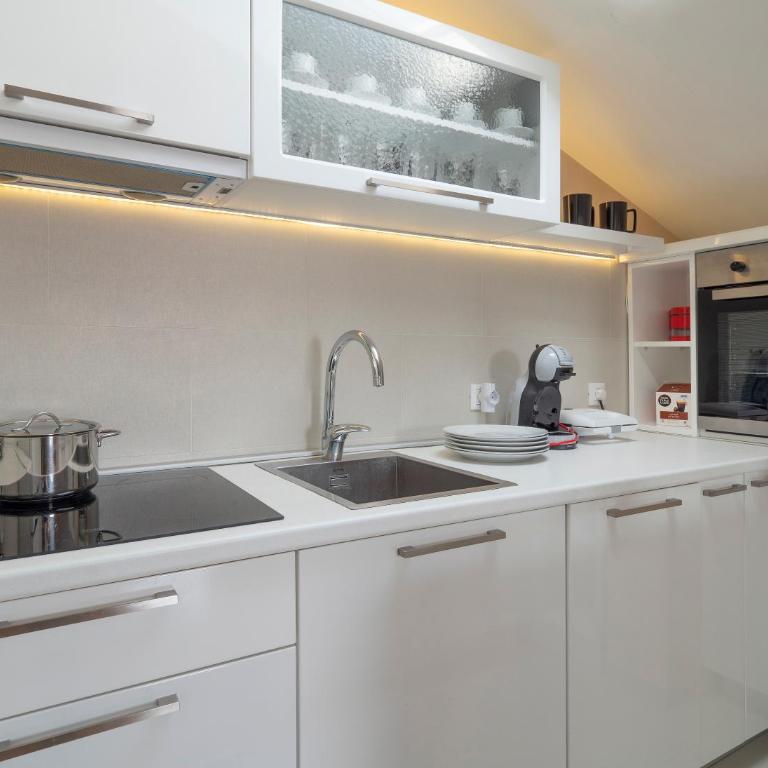 Skyline Penthouse Budva - Apartman sa 2 Spavaće Sobe - 18