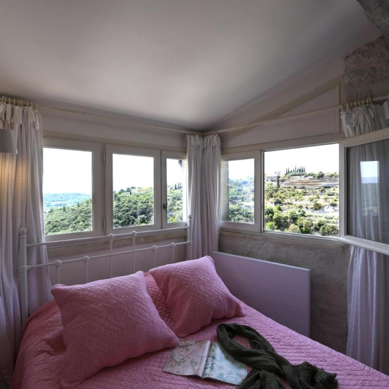 Le Bonheur - Three-Bedroom House - 36