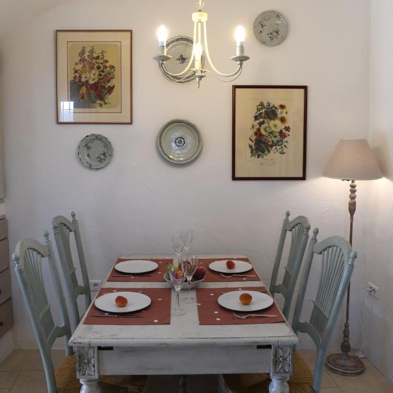 Le Bonheur - Three-Bedroom House - 21