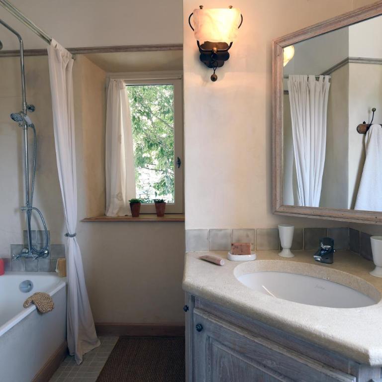 Le Bonheur - Three-Bedroom House - 30