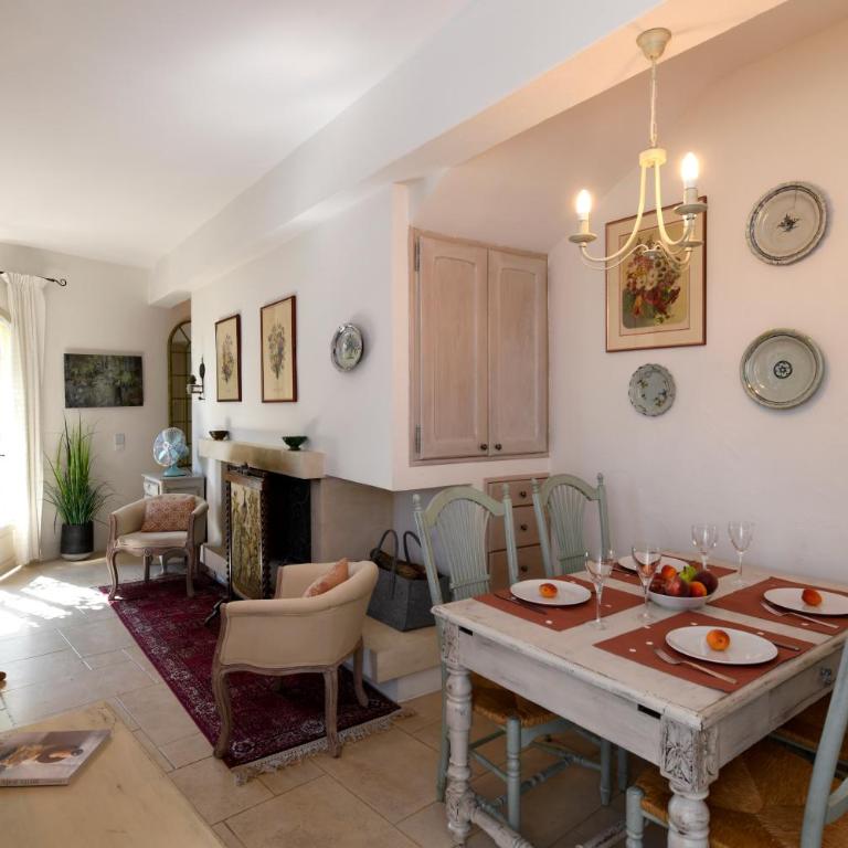 Le Bonheur - Three-Bedroom House - 22
