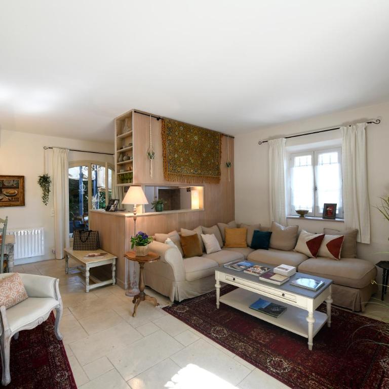 Le Bonheur - Three-Bedroom House - 23