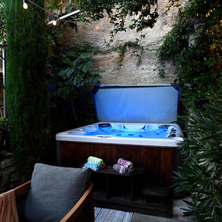 Le Bonheur - Three-Bedroom House - 40