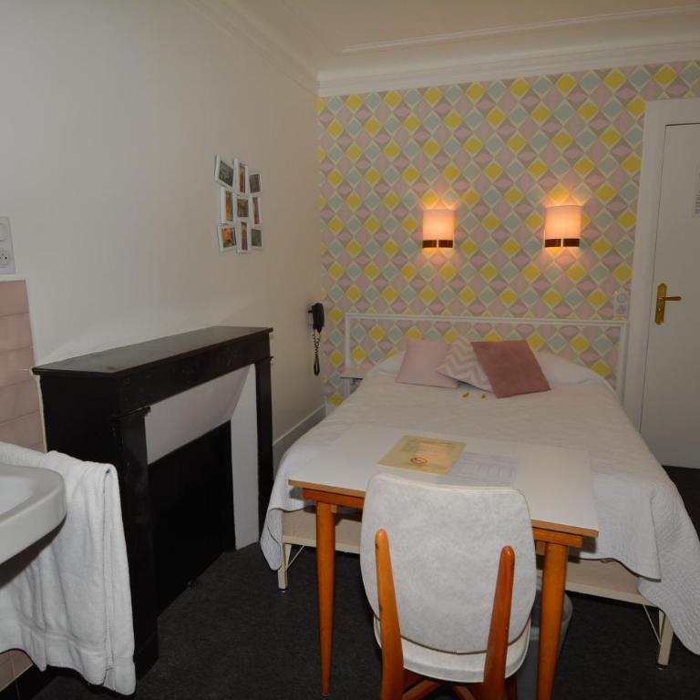 Port Royal Hotel - Doppelzimmer nur mit Waschbecken - 4