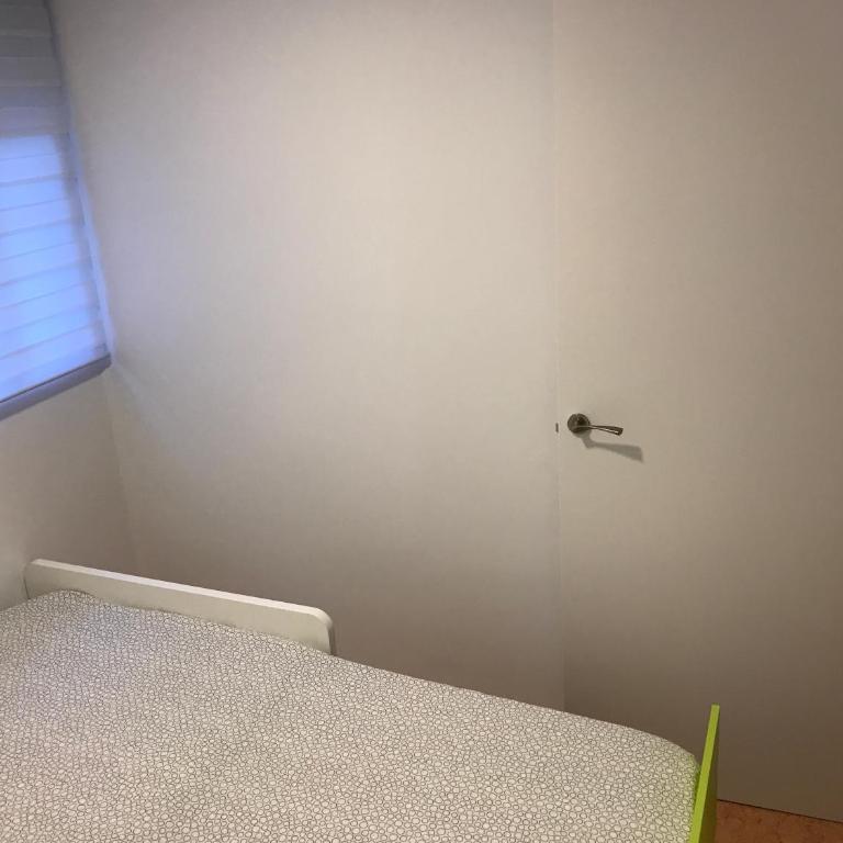 Central modern 3bdr, A/C, wifi & Parking - Three-Bedroom Apartment - 20
