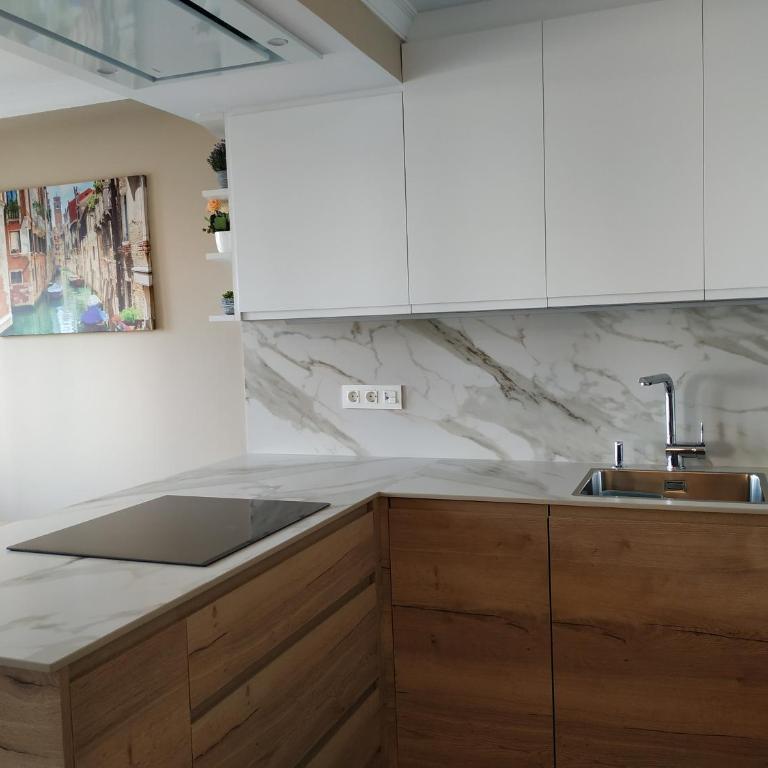 EL CAPRICHO - LUJO Y CONFORT EN EL CENTRO con PARKING INCLUIDO - Apartamento - 10