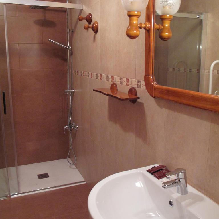 Hostal La Provinciana - Habitación Triple - 6