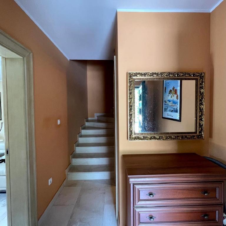 Villa Deluxe for 8 with Large Pool & Terrace - Apartman - 18