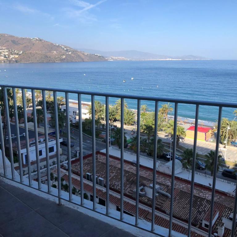 Apartamento frente al mar totalmente reformado - Apartamento de 2 dormitorios - 10
