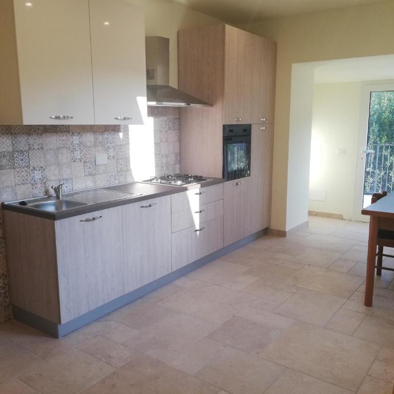 La Torretta di Piero con terrazzi e parcheggio privato Citra zero zero ottanta 31LST0282 - Appartamento con 2 Camere da Letto - 2