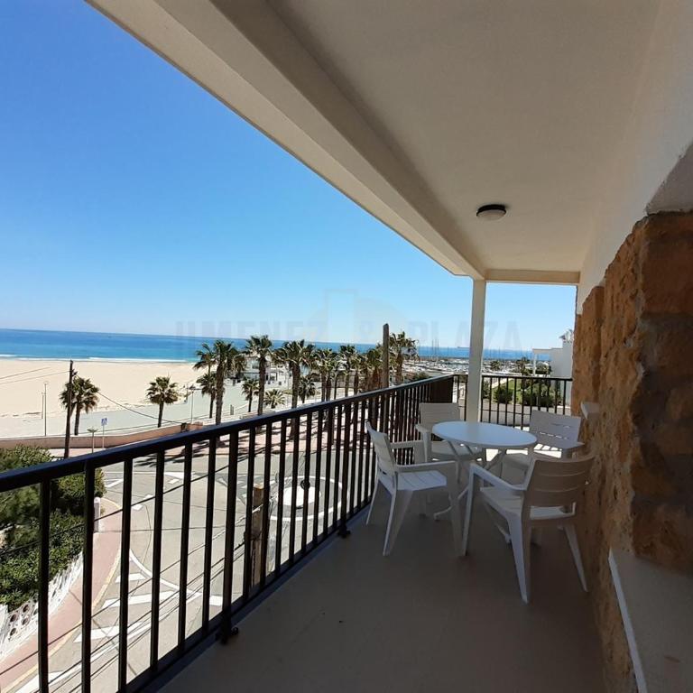 Apartamentos Dins Mar Apto. 8 - Apartamento con vistas al mar - 1