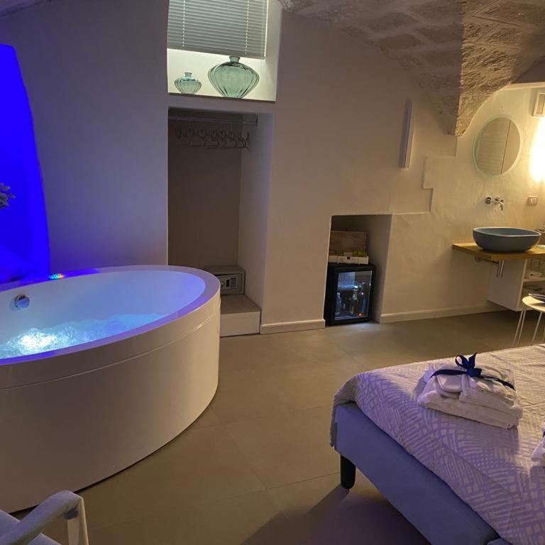 Sogno D'Epoca 1822 - Relax Double Room with Spa Bath - Basement - 2