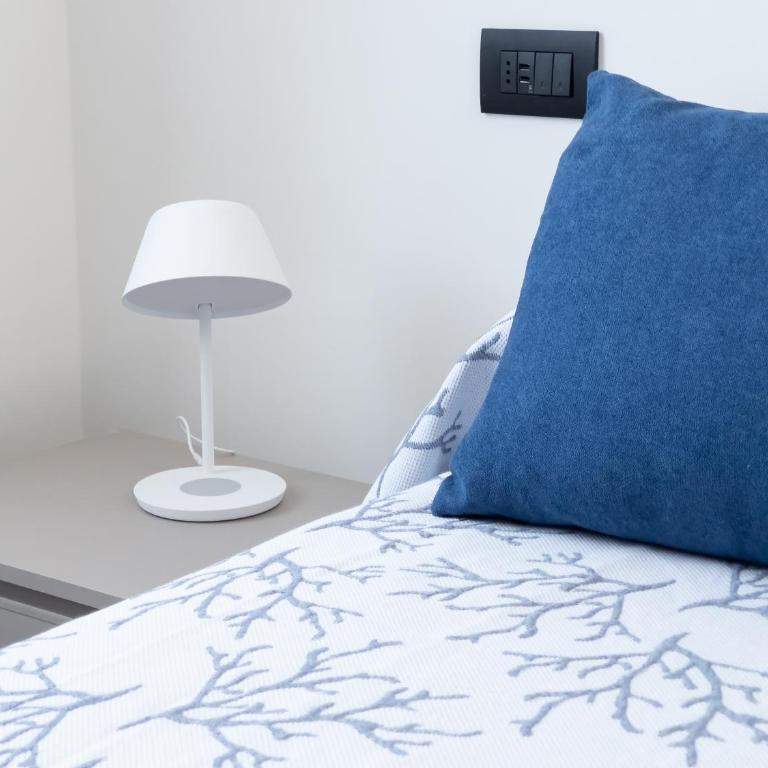 LargoDoria - ViaGenova, box auto privato incluso - Appartamento con 2 Camere da Letto - 25