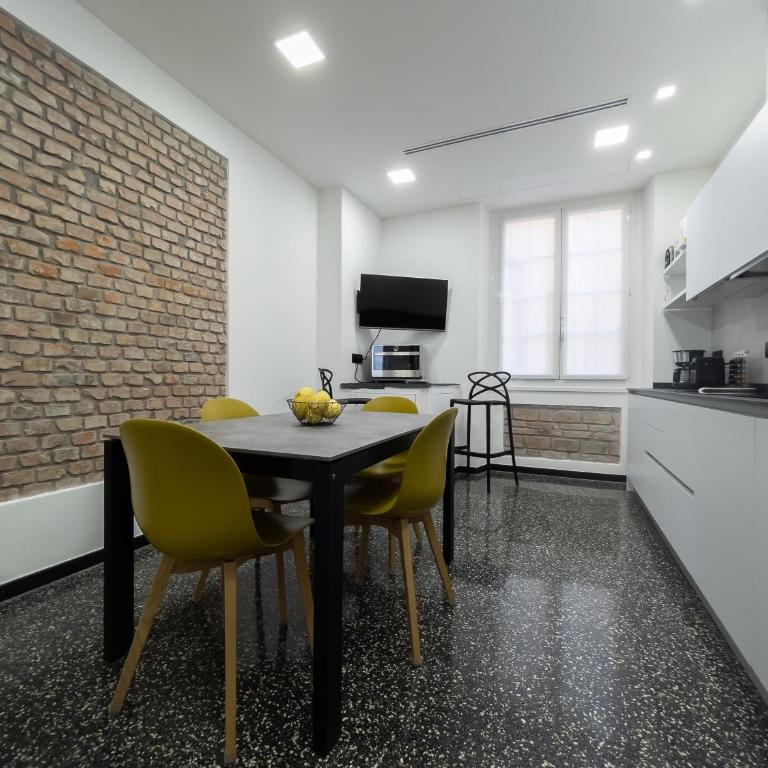 LargoDoria - ViaGenova, box auto privato incluso - Appartamento con 2 Camere da Letto - 11
