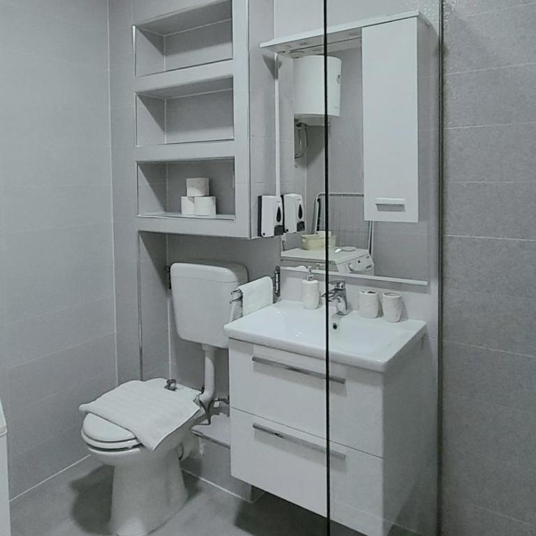 Apartments Kapetanovina - Two-Bedroom Apartment - 8