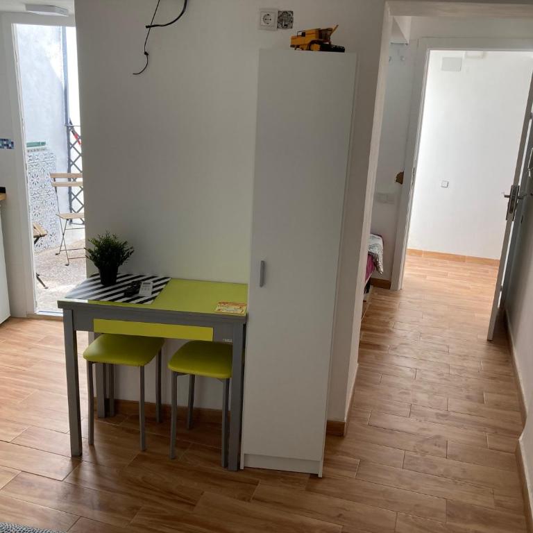 Malagueña Salerosa "Apartamento - estudio con terraza" En casa típica de 1 a 4 dormitorios - Apartamento Estudio con terraza o patio privados - 42