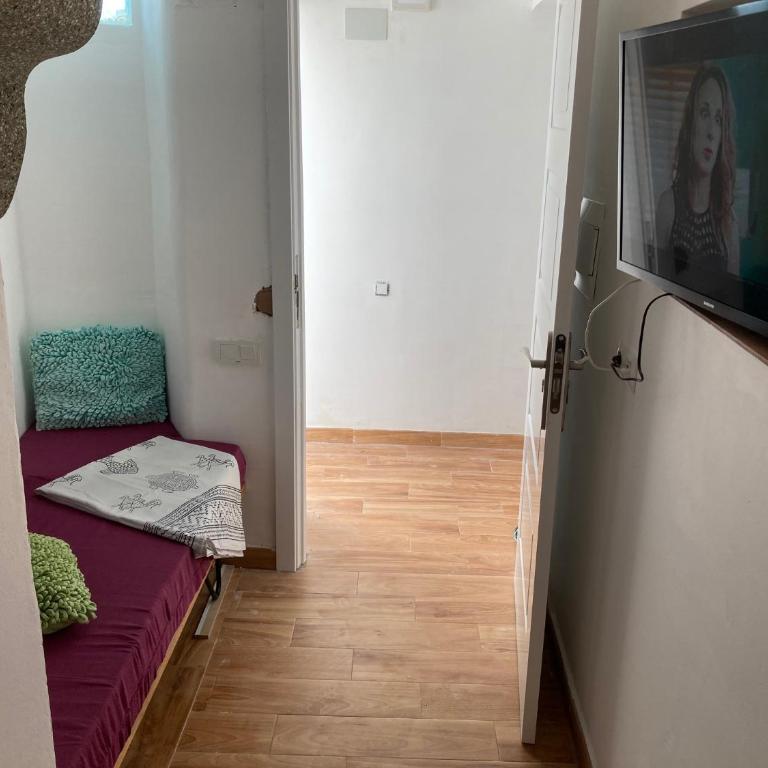 Malagueña Salerosa "Apartamento - estudio con terraza" En casa típica de 1 a 4 dormitorios - Apartamento Estudio con terraza o patio privados - 54