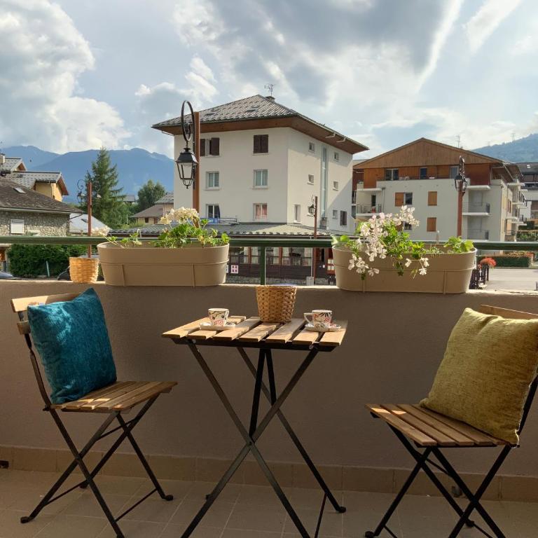 ALPINES 2 /près du funiculaire et gare sncf-garage privé-terrasse sud-46m2 - Appartement 1 Chambre - 4
