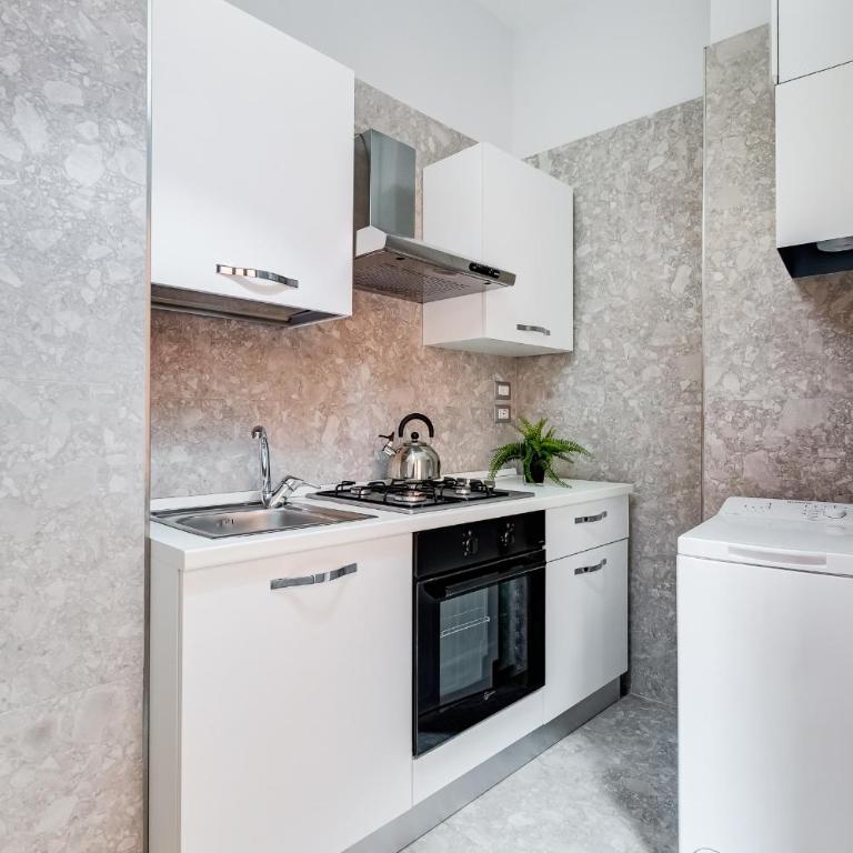 CRYSTAL TREVI FOUNTAIN - romedreamhome - One-Bedroom Apartment - 2
