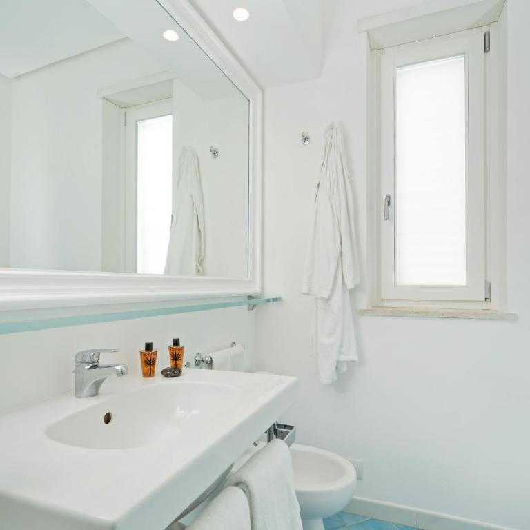 Villa Arabella - Three-Bedroom Villa - 19