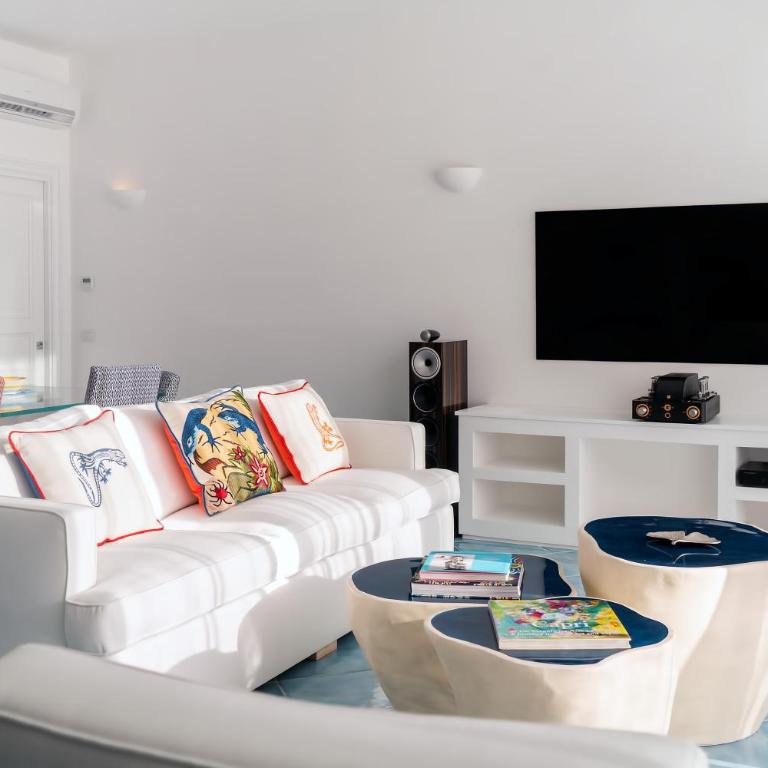 Villa Arabella - Three-Bedroom Villa - 11