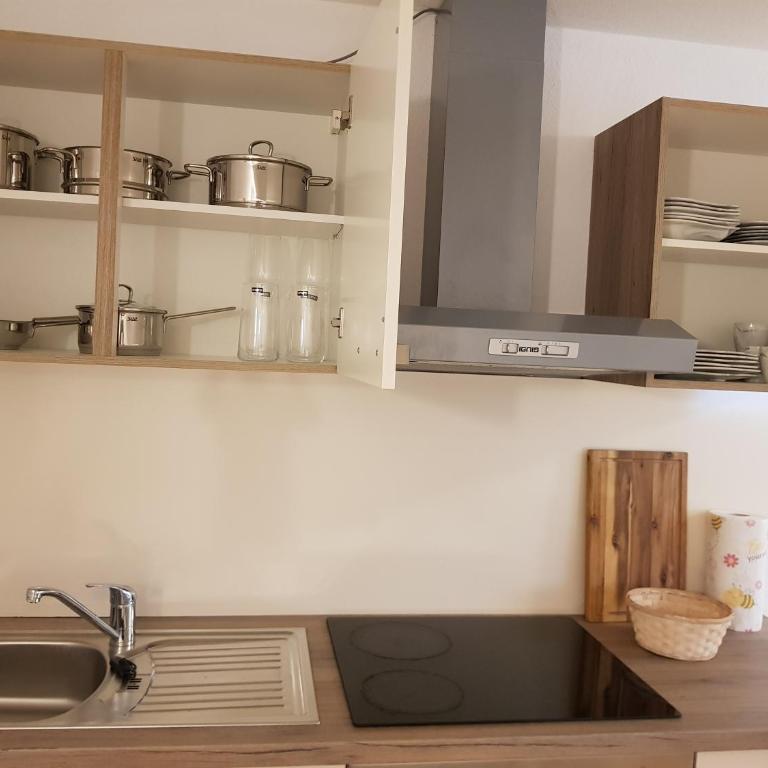 Sonniges Dach-Ferienzimmer - Apartment mit 1 Schlafzimmer - 6