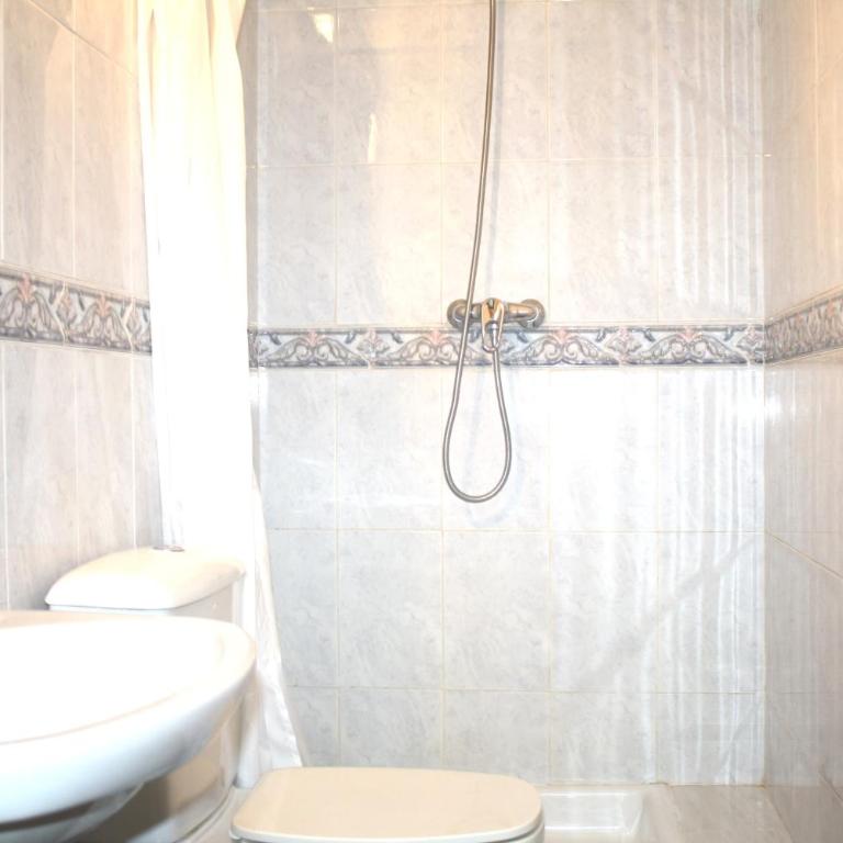 AB Pension Granada - Single Room - 9