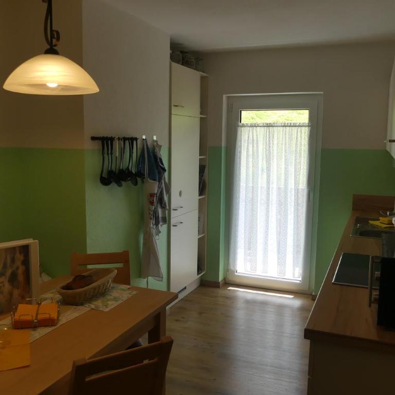 Ferienwohnungen Haus Kunterbunt - Apartment mit Balkon - 3
