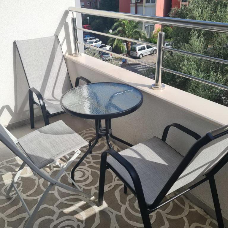 Budva Centar - One-Bedroom Apartment - 3