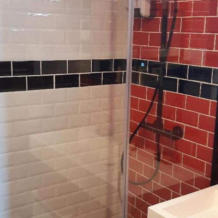 La Clé Des Champs - Chambre Familiale avec Douche - 9