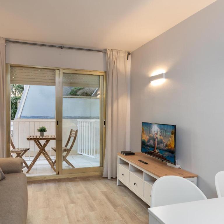 LETS HOLIDAYS Pool apartment near beach 5 - Apartamento de 2 dormitorios - 5