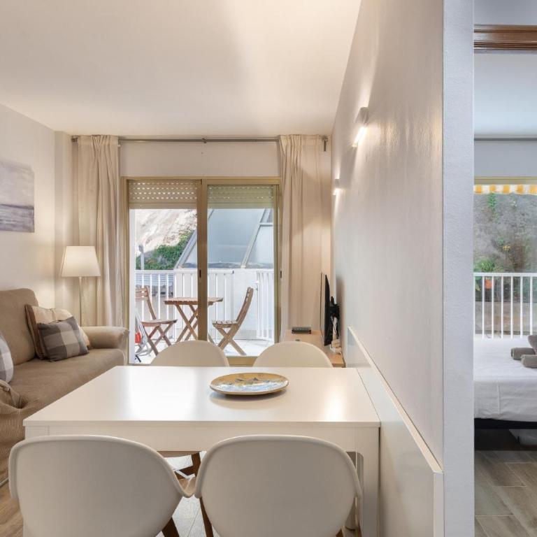 LETS HOLIDAYS Pool apartment near beach 5 - Apartamento de 2 dormitorios - 13