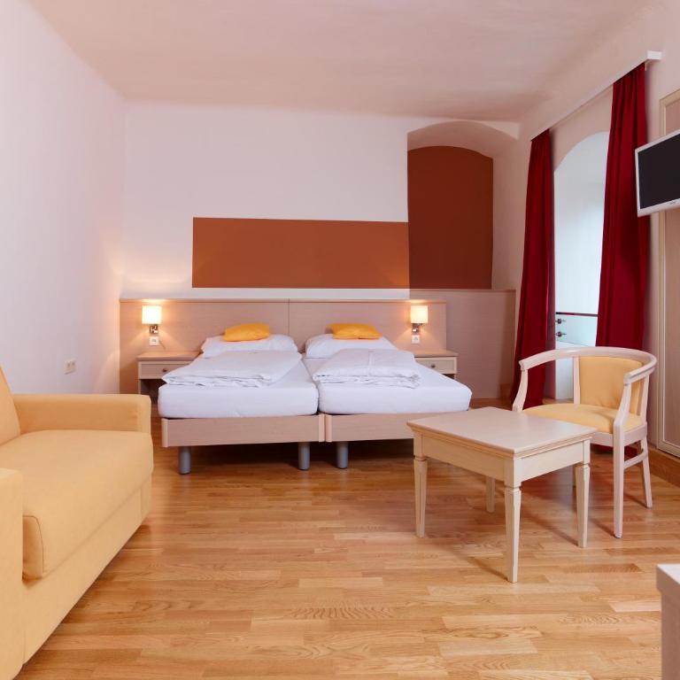 CMA Stift Ossiach - Familienzimmer - 1