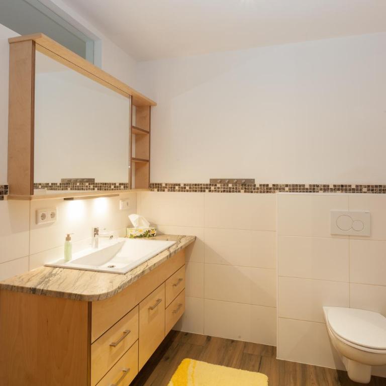 Gut Mitterlehen - Two-Bedroom Apartment with Balcony without Breakfast - 16