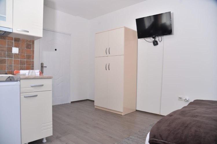 Apartmani Milovanović - One-Bedroom Apartment - 3