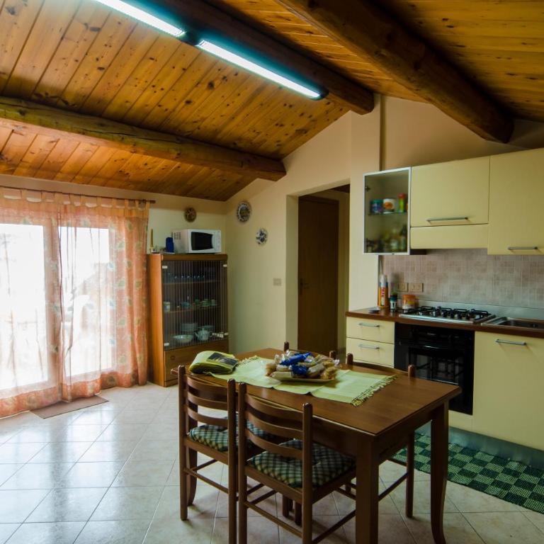 Casa Vacanza AcquaMarina - Appartamento con 2 Camere da Letto e con Vista Montagna - 9