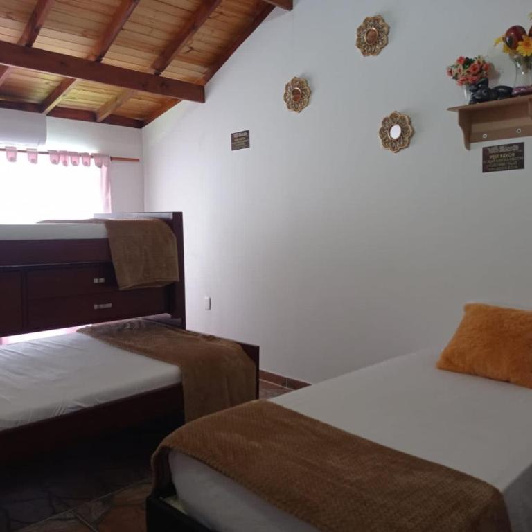 Hermosa Casa de campo grande con aire acon,wifi,piscina,billar !villa ensueño ! - Casa de 3 dormitorios - 52
