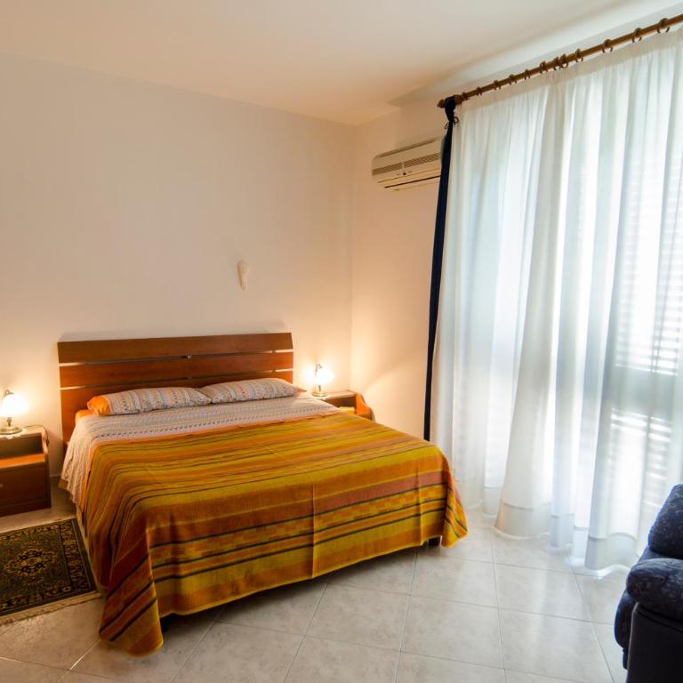 Casa Vacanza AcquaMarina - Appartamento con 1 Camera da Letto e Vista Giardino - 13