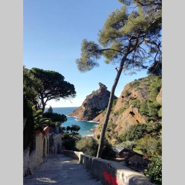 Le Repaire de la Cadière à 5mn des plages ! - Maison 2 Chambres - 40