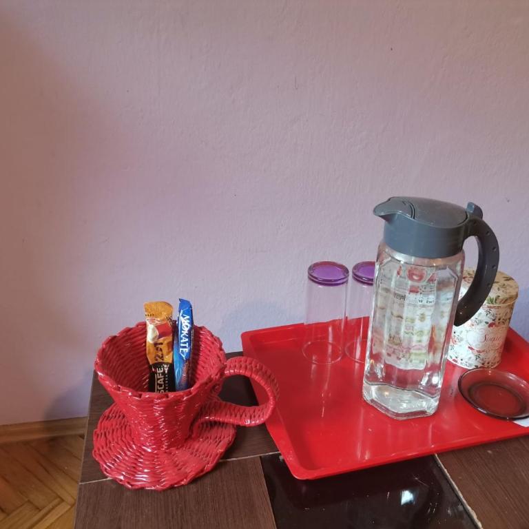 Kuca za odmor Simic - Osnovna Trokrevetna Soba sa Zajedničkim Kupatilom - 1