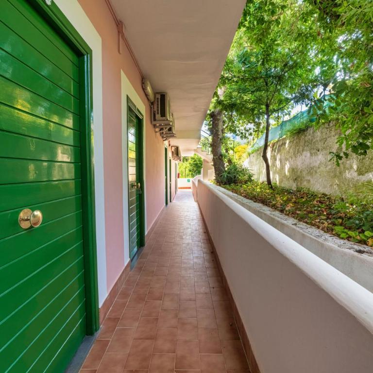 Albergo Le Querce - Camera Matrimoniale/Doppia con Letti Singoli - 4